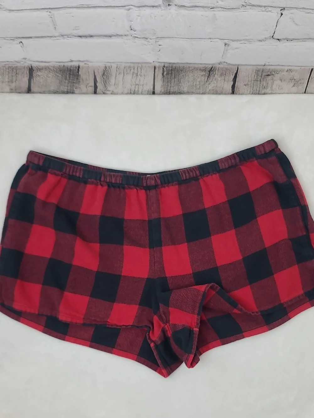 Madewell Cozy Buffalo Check Flannel Bedtime Pajama Top/Bottom Set in Red/Black